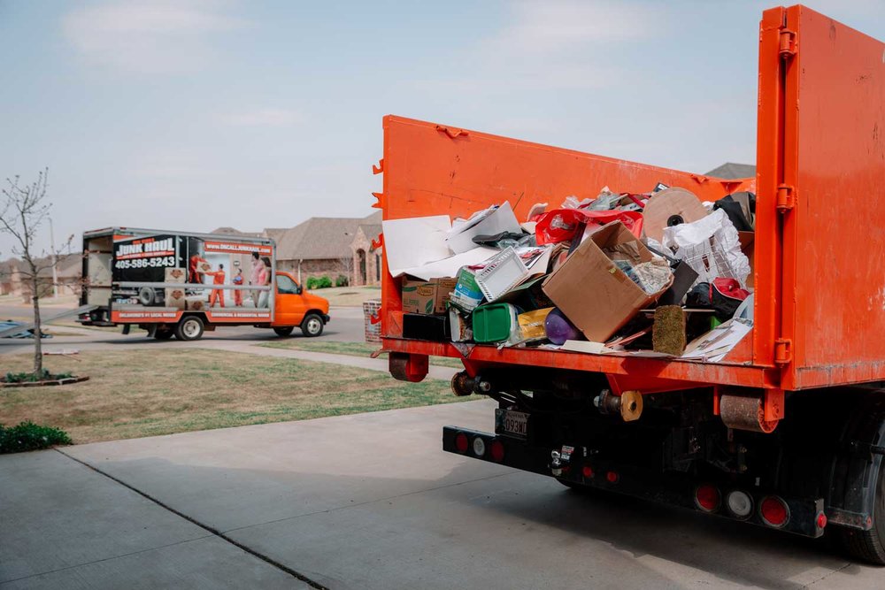 How to Select an Eco-Friendly Junk Removal Service Near You